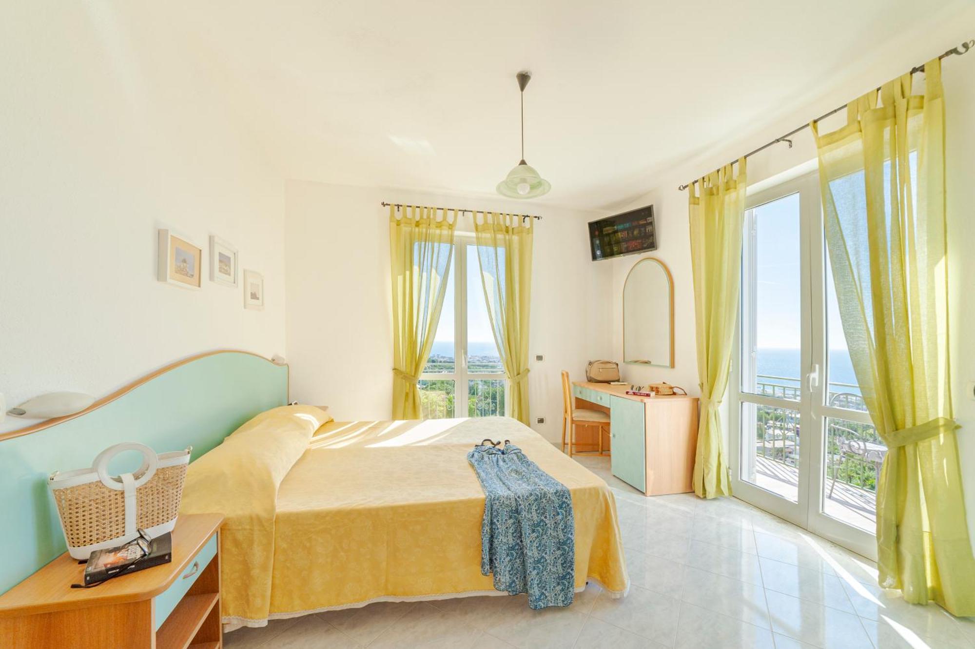 Poggio Del Sole Hotell Forio di Ischia Exteriör bild